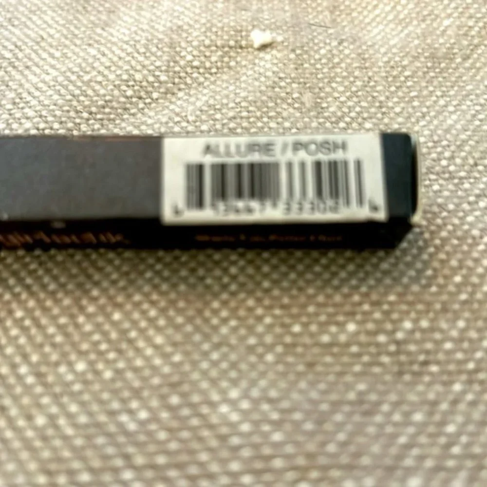 Girlactik Matte Lip Paint Duo Allure/Posh- NIB
